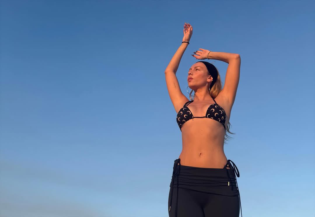 Ester Expósito tweet media