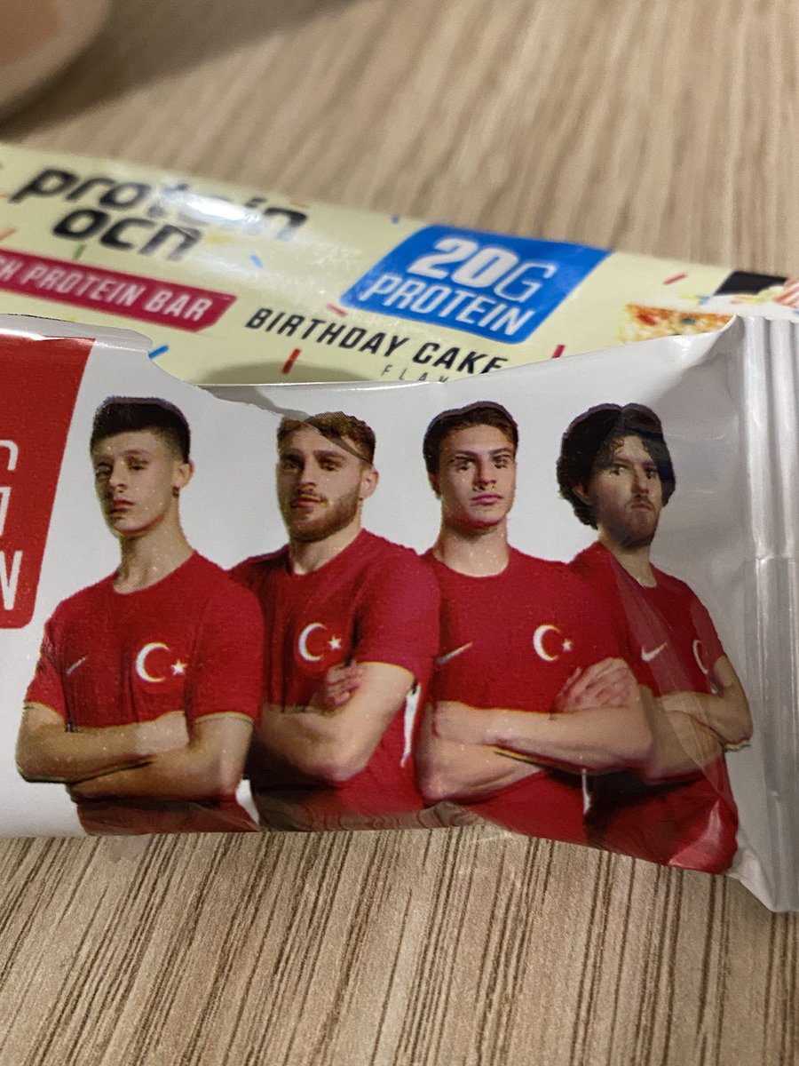 agliyorum tadi da cok kotuydu zateb