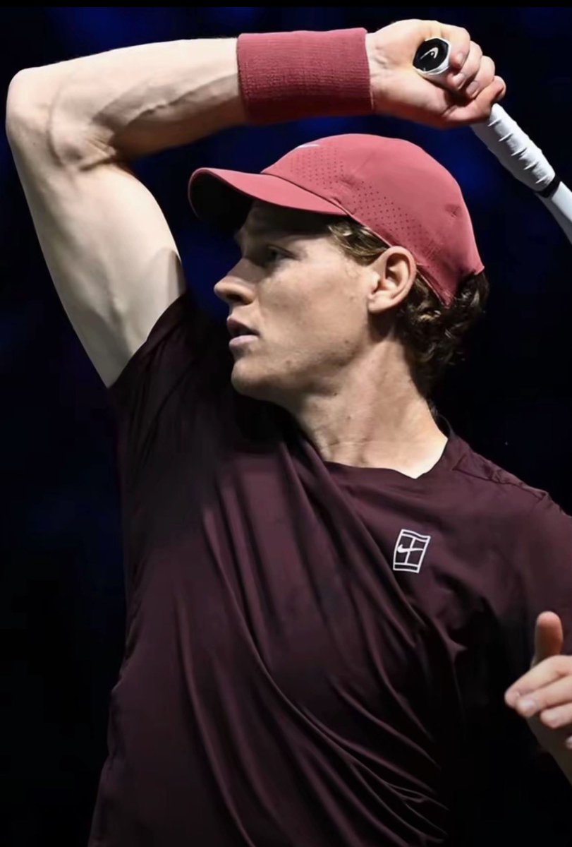 of course he's italian, only a renaissance sculptor could come up with that face and body