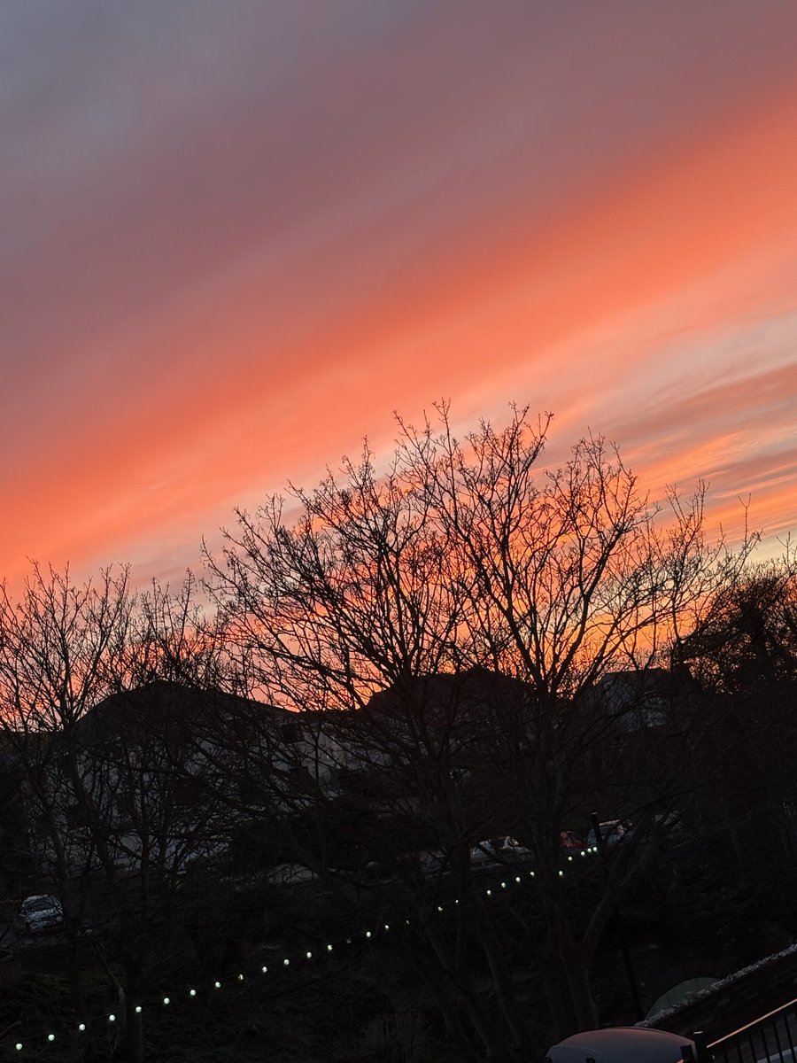 coward_sally's tweet photo. It’s always a good time to visit the Isle of Man 😍
#PortErin #sunset #redskyatnight 
@S100isleofman #dinnerdance https://t.co/pBJAn8MlLR