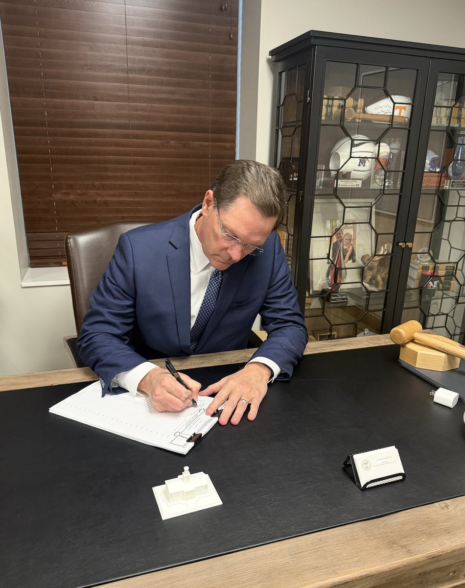 Bill Hagerty tweet media