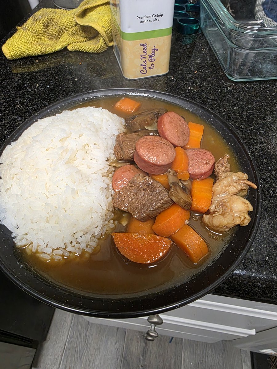 MessyMaestro tweet media