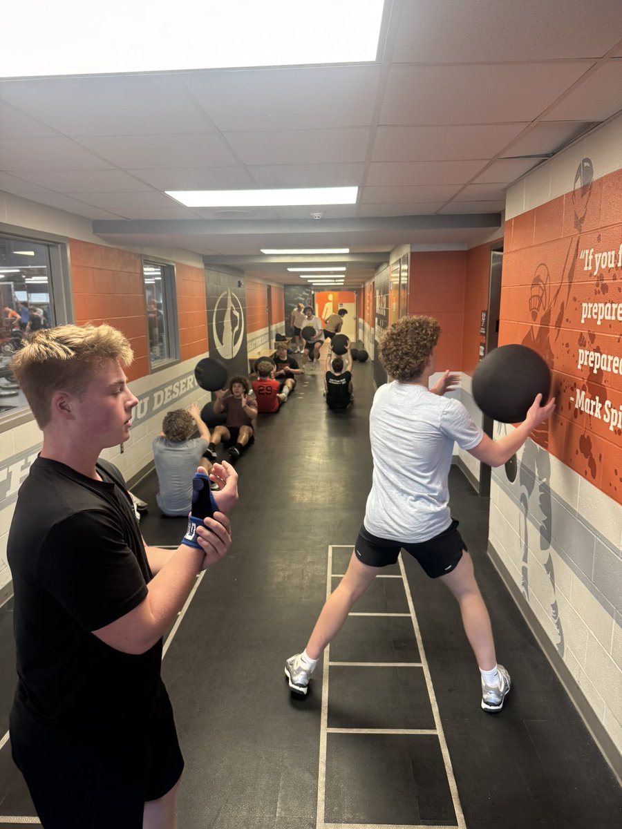 Husky Football tweet media