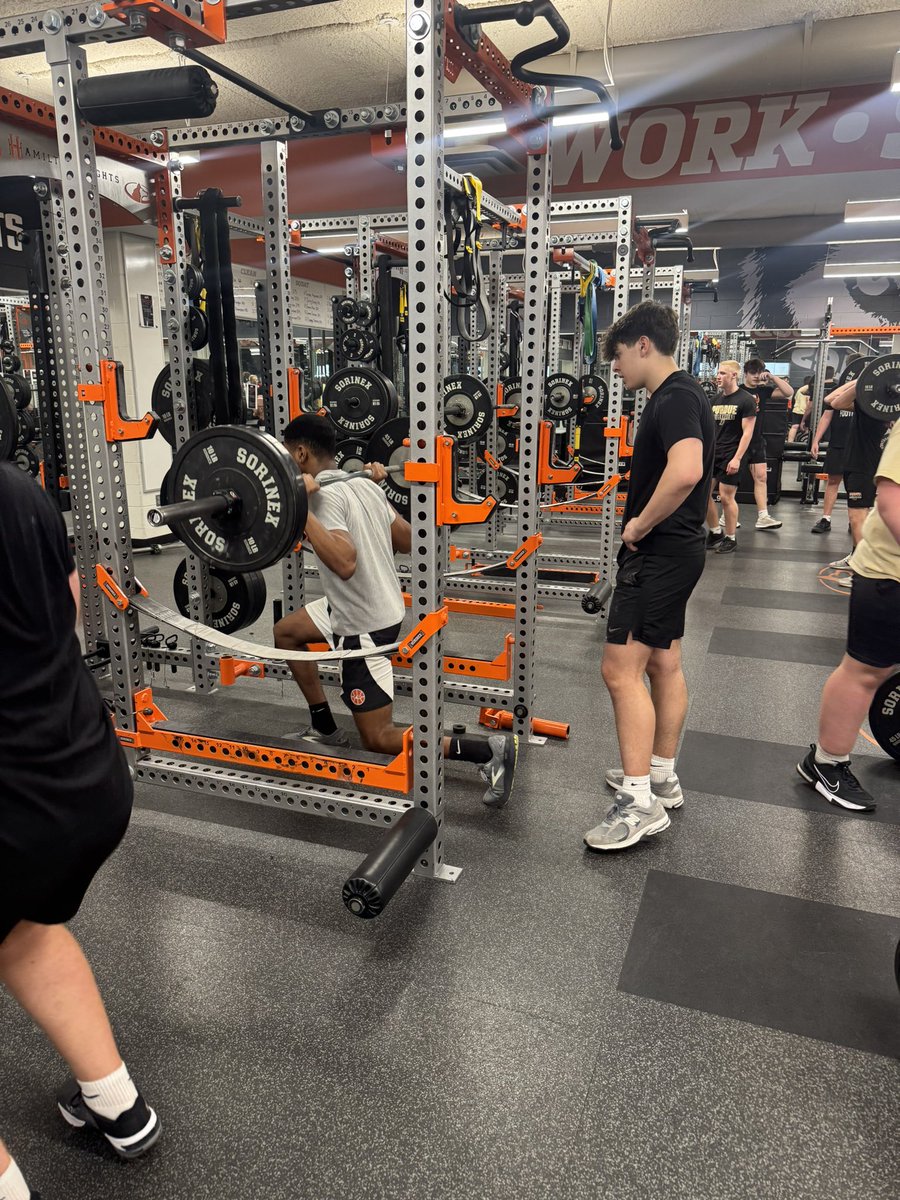 Husky Football tweet media