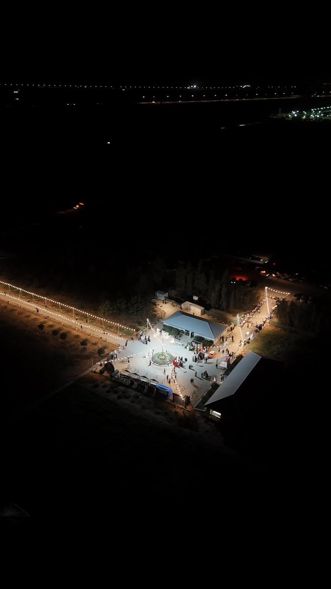 ختام #ليالي_جامعة_المجمعة 🌙✨

شكرًا لكل من كان جزءًا من هذه الليالي
والقادم أجمل بإذن الله

#نادي_الرياضة_الجامعية
#جامعة_المجمعة
#عمادة_شؤون_الطلاب