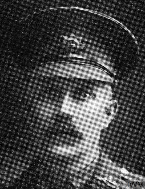 BritishHistorym's tweet image. Remembering Captain Edward Mason Grantham 🇬🇧

3rd Reserve Battalion, attached to the 1st Battalion, Lincolnshire Regiment.

Death: 27 February 1915, Ypres, Western Front.

#lestweforget #britishhistory #firstworldwar