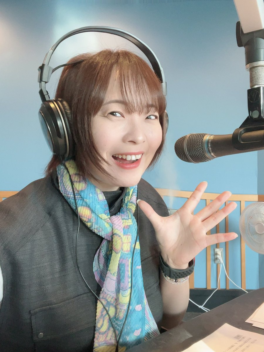 tamayuridesu's tweet image. おはようございます☀
2月最後の1日。
すっかり春めいてますね〜🌸
今年初の半袖解禁しちゃった(笑)

今日も楽しい土曜日一緒に過ごしましょう
#zipfm #ウイスマ このあと7時半から10時まで生放送でお届けします☺️