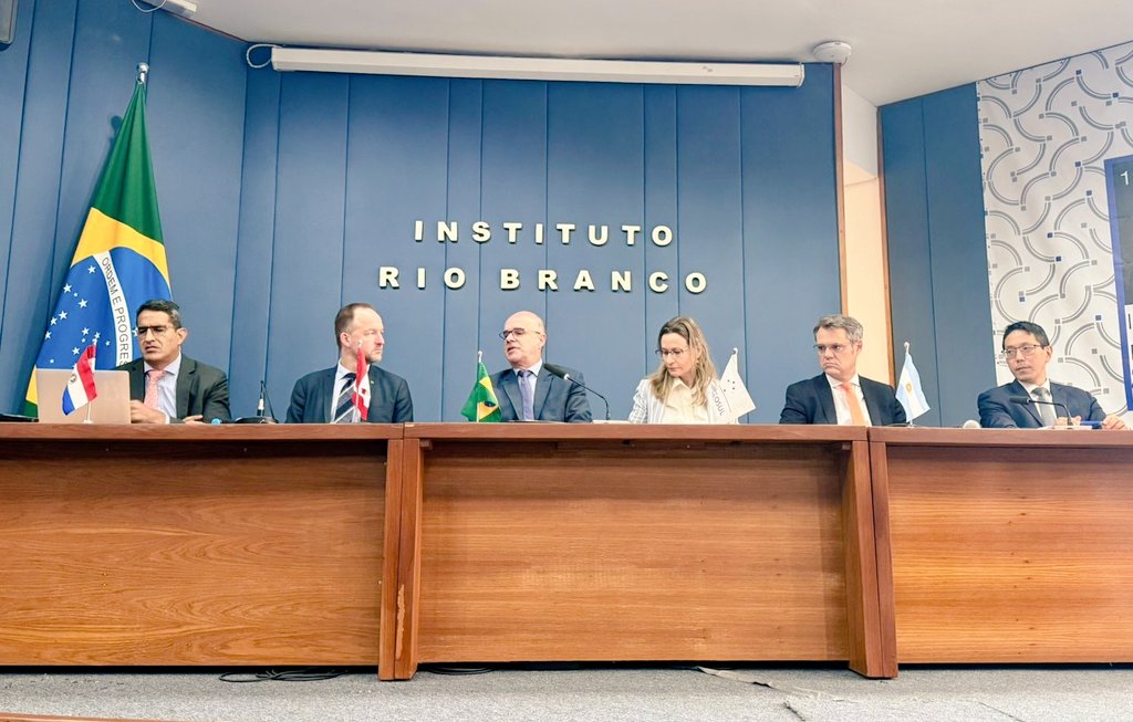 Mercosur y Canadá avanzan en las negociaciones de un Tratado de Libre Comercio.

➡️ acortar.link/VGslJl