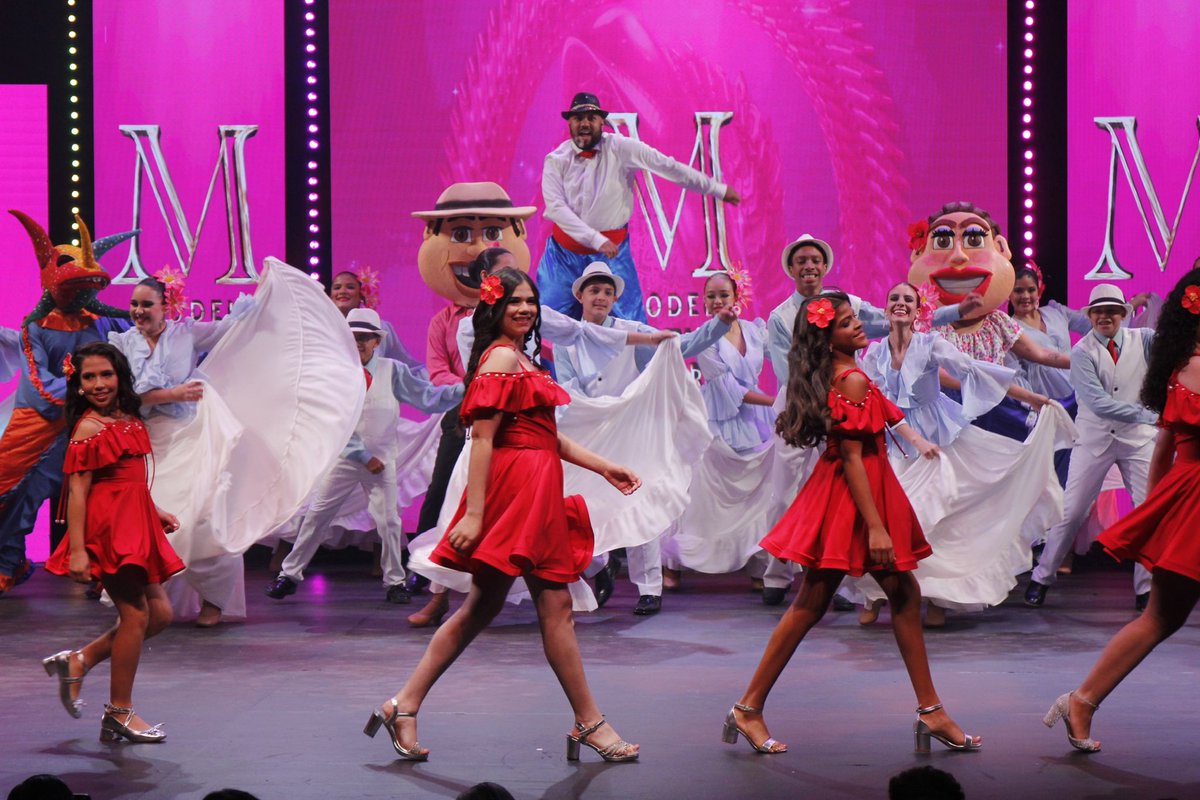 Salud y Cultura tweet media