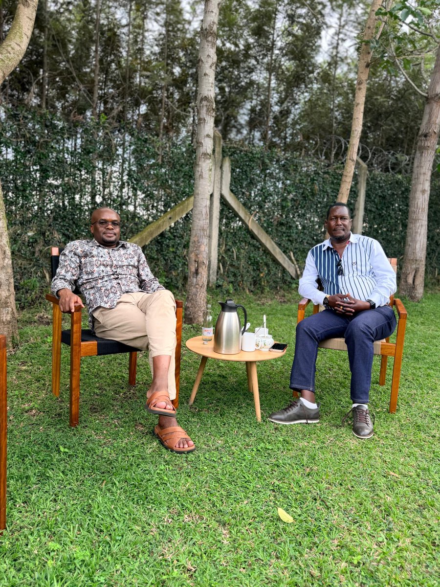 PolycapOCHOLA's tweet photo. This afternoon, I had the pleasure of being hosted at his home in Got Komollo by @ray_omollo Super PS Raymond Omollo. We held productive discussions on strengthening ID registration mobilization efforts, with a shared commitment to supporting the re-election of H.E. William Ruto in 2027 and beyond.