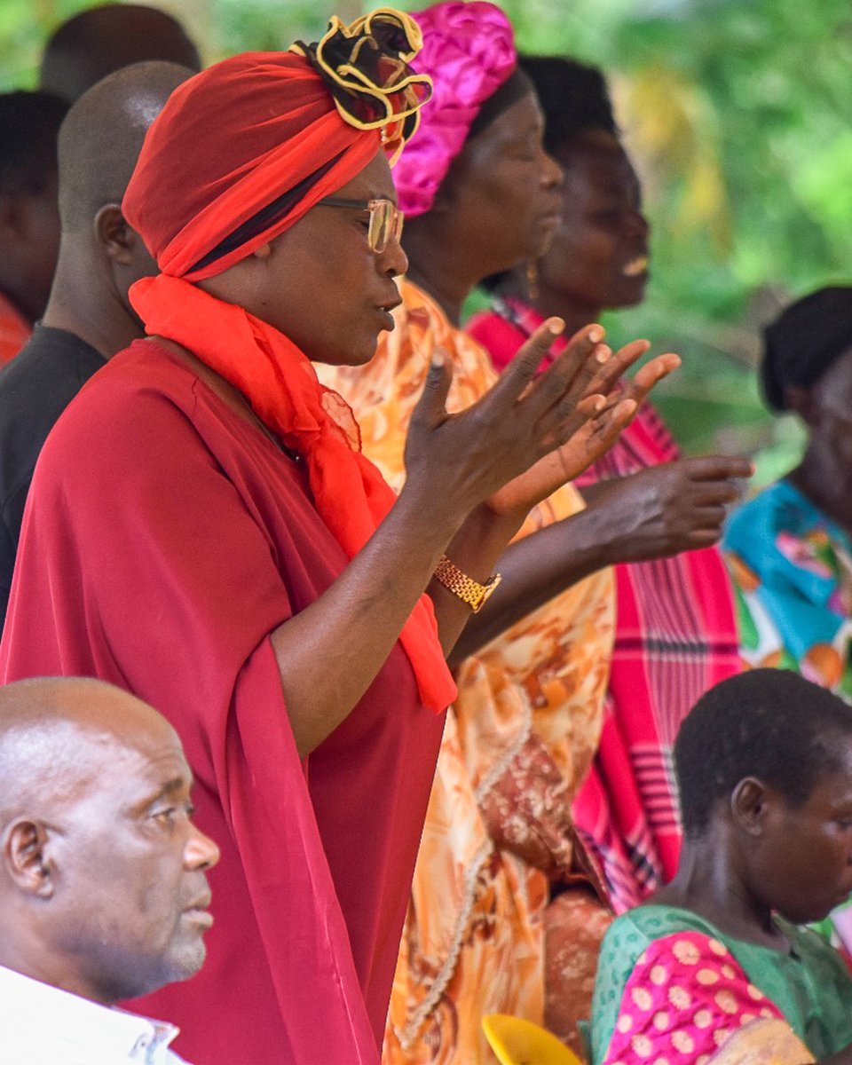 bold_ventures's tweet photo. Our team is on Buvuma Island this week, training pastors and leaders with the Island Leadership Network. 

These regional meetings happen each month throughout the year and are a source of strength to the local churches throughout the Lake Victoria Region. 

Thanks for praying! https://t.co/uaSu27Mazh
