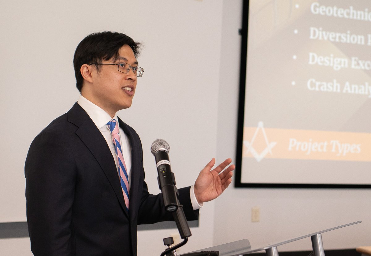 NewJerseyDOT's tweet image. This #NationalEngineersWeek, Acting Commissioner Jain celebrated the 5th Annual NJDOT Professional Engineering Design Experience #PEDE Graduation. This mentorship program allows our engineers to work towards obtaining their Professional Engineering (PE) license. Congratulations!