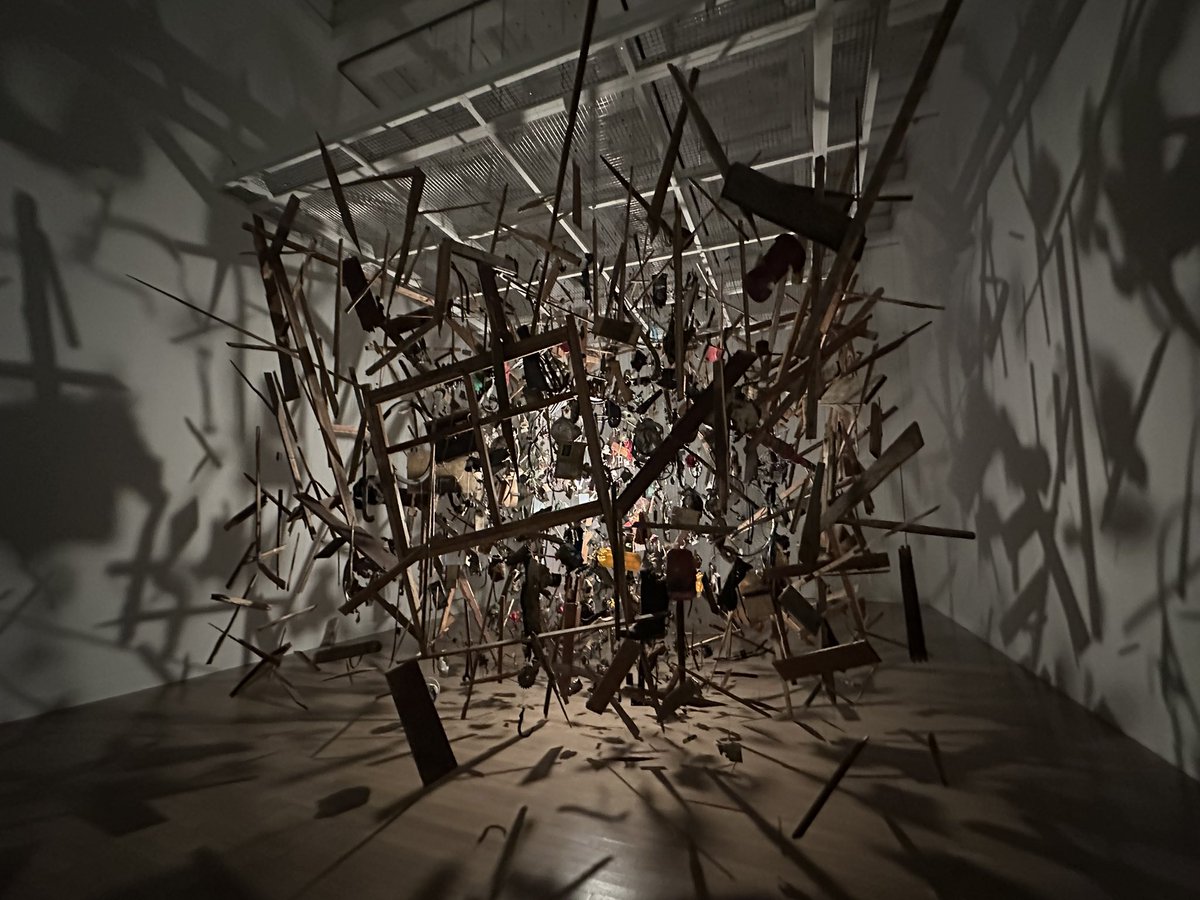 テート美術館 － YBA&BEYOND 世界を変えた90s 英国アート」 へ