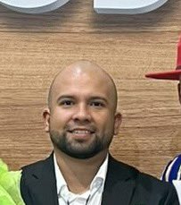 🚨 #SOSSergioDanielGómezOspina está desaparecido.
Fue visto por última vez en la Carrera 13 con Calle 85, en Bogotá.

📞 Cualquier información, por favor comunicarse al 301 646 4898.

Agradecemos compartir esta información para ayudar a encontrarlo lo antes posible. <a href="/CarlosFGalan/">Carlos F. Galán</a>