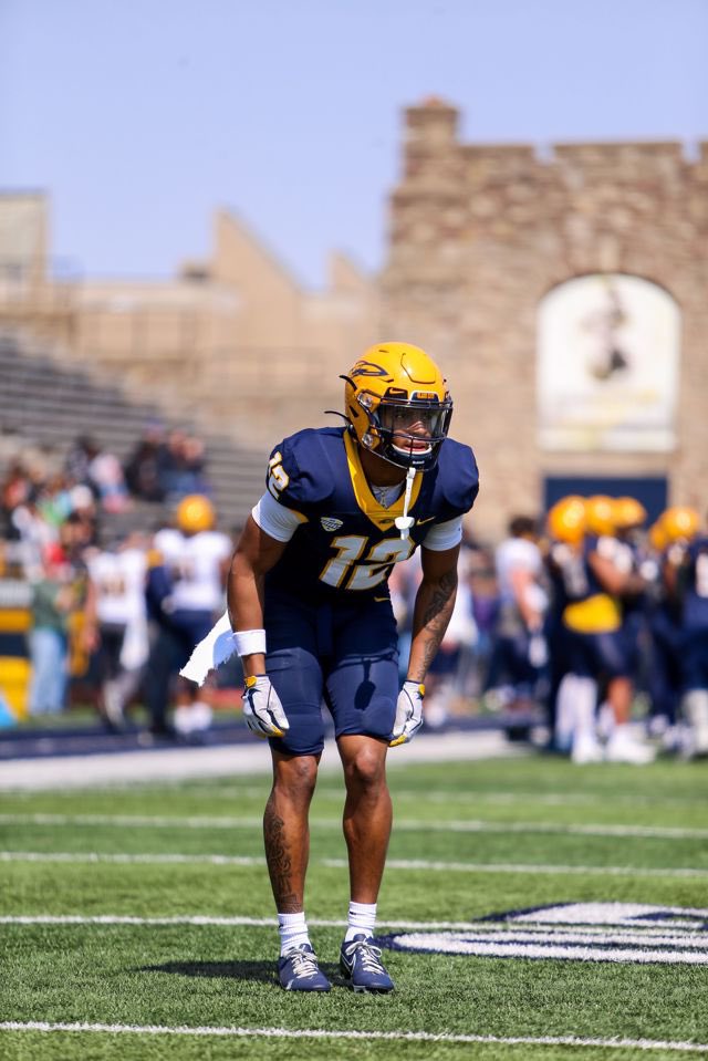 thecgriffy's tweet image. Avery Smith, Toledo
5’10” 185lbs 

#OTClock 40-Yard Dash Hand Times:
1st Attempt - 4.40s
2nd Attempt - 4.51s
Average - 4.46s

#NFLCombine