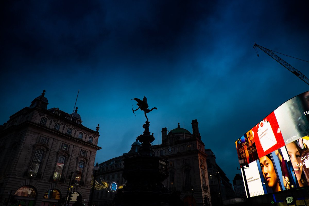 Alastair Hilton tweet media