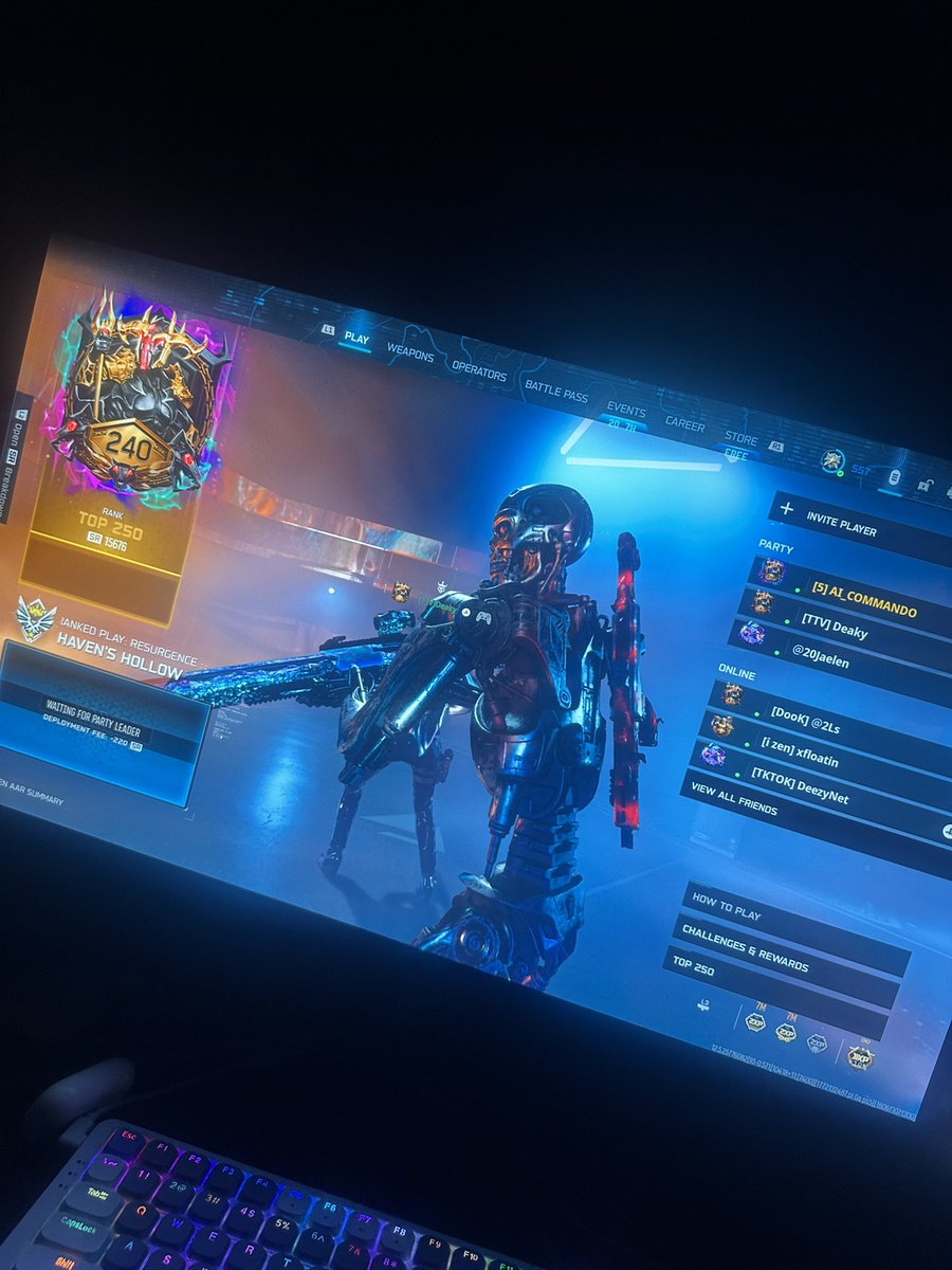 COMMANDO tweet media