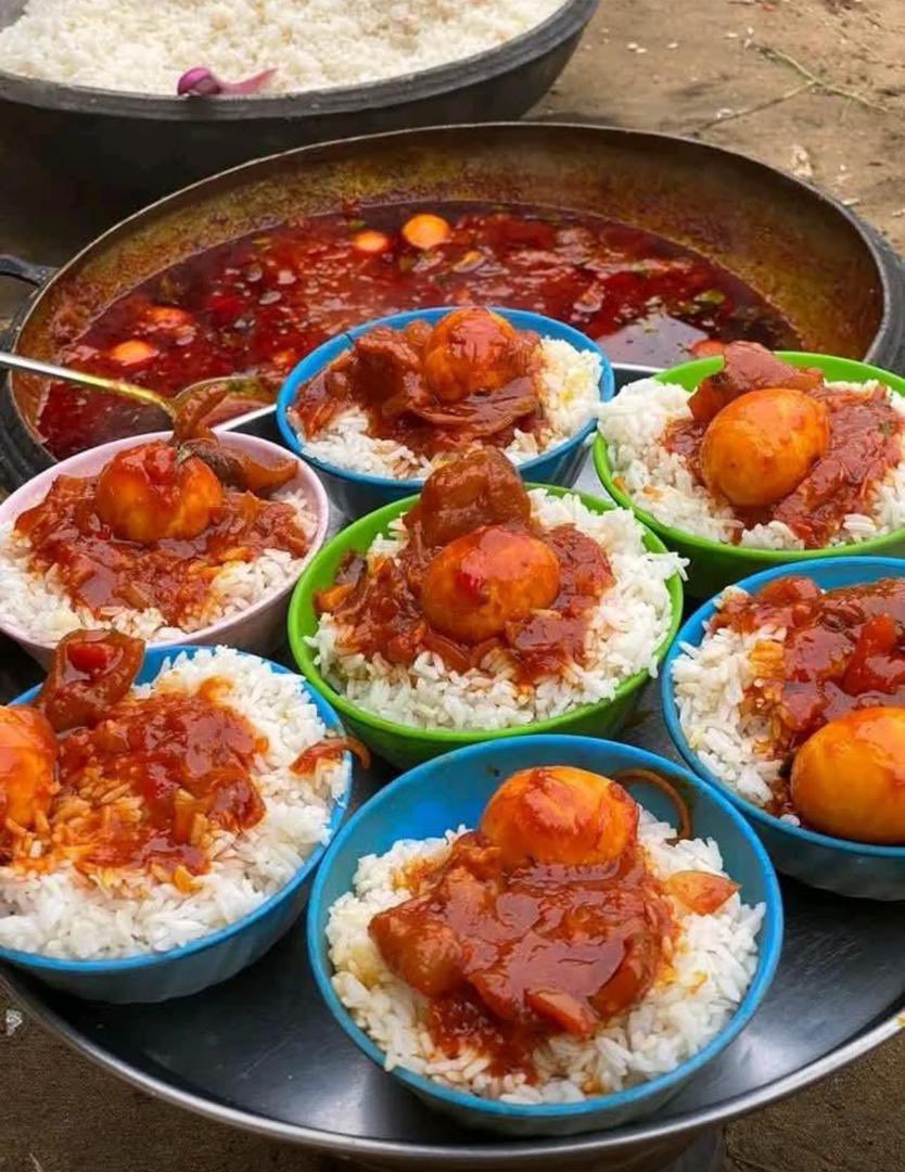 Breakfast 🥞 Giveaway Kindly Tap in to Secure Yours 🫵🏻🤍🥂

Good luck 👍