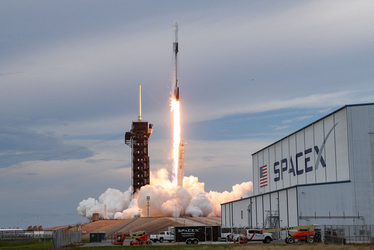 RBITFinancial's tweet photo. We're excited to announce our a initiative with InvestX Capital!

Working alongside InvestX to access secondary and pre-IPO allocations as opportunities emerge- providing RBIT investors access into highly anticipated IPO's such as SpaceX and Anthropic!

https://t.co/zsHk9YsY3d🐸 https://t.co/3jgajoGRJp