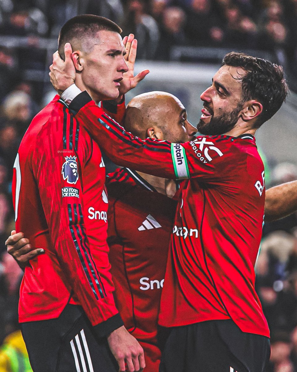 BAMBI 🏄🏽‍♂️ tweet media