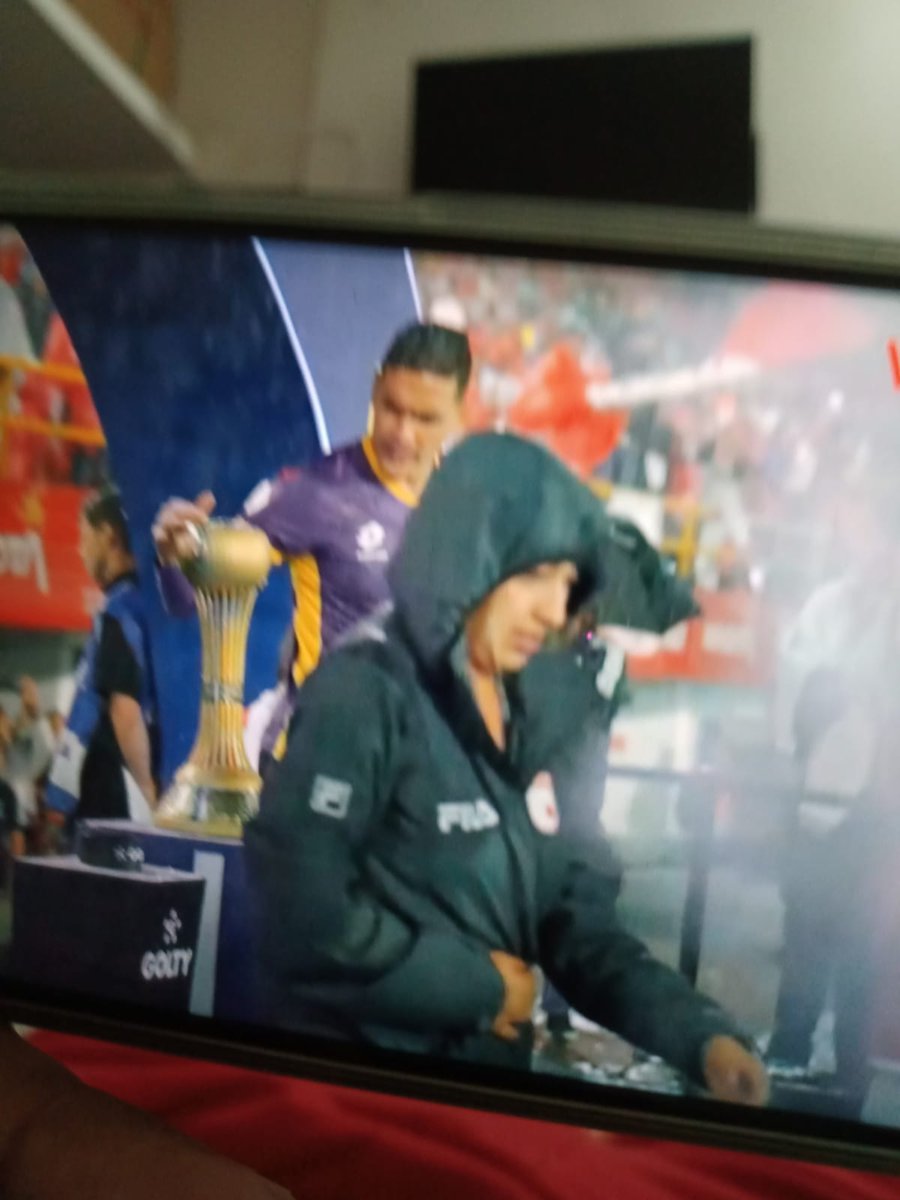 blog_colombia26's tweet photo. Curiosidades FPC

En la final 2024 , Aldair Quintana había tocado la copa , muchos dicen que esto es de mala suerte , y como ya saben la historia, venció está "profesia". https://t.co/ugkGJu1942