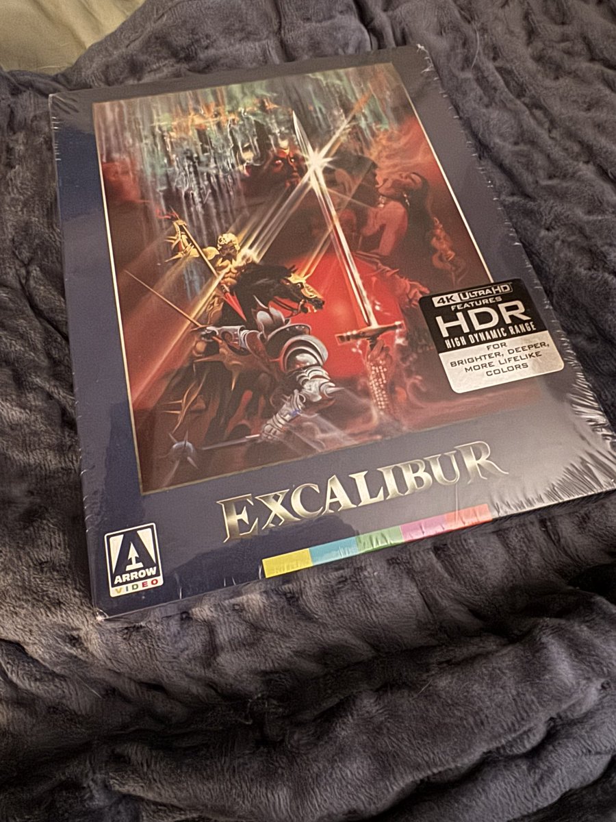 Mvencus's tweet photo. Happy to see that Amazon stopped by earlier. This looks so good in 4K. Highly recommend it!!! https://t.co/5VwBKGRYkE