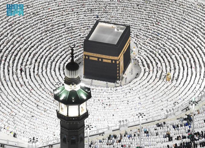 الصورة الوحيدة التي تُبصر  بالقلب