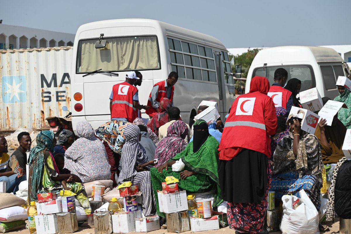المنظمة العربية للهلال الأحمر والصليب الأحمر tweet media