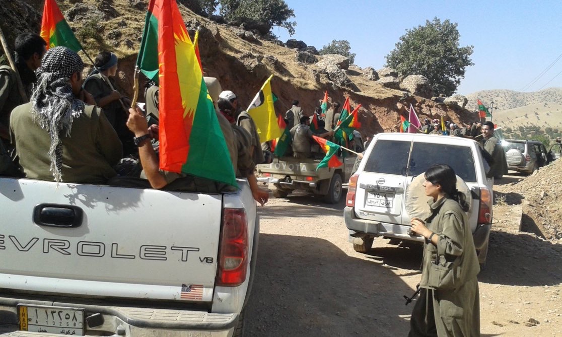 Rodahm2's tweet photo. Bêxêr, nûçeyên baş ji #Rojhilat tune ne; PJAK dest pê kir ku li dor #Urmia û #Xoy ve here, wisa ku ez 2 meh berê gotibûm. Wek PKK-PYD Afrîn firot bo Tirkiyê; PJAK ê hewl bidê ku Urmia bi hevkariyê ya bi Azerîyan bo Tirkiyê bide. https://t.co/sM9mqsUHo6