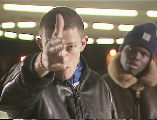 TheCinesthetic's tweet photo. Behind the scenes of La Haine (1995) https://t.co/EGaR30IqZr