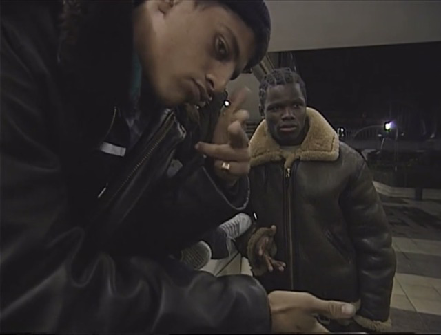 TheCinesthetic's tweet photo. Behind the scenes of La Haine (1995) https://t.co/EGaR30IqZr