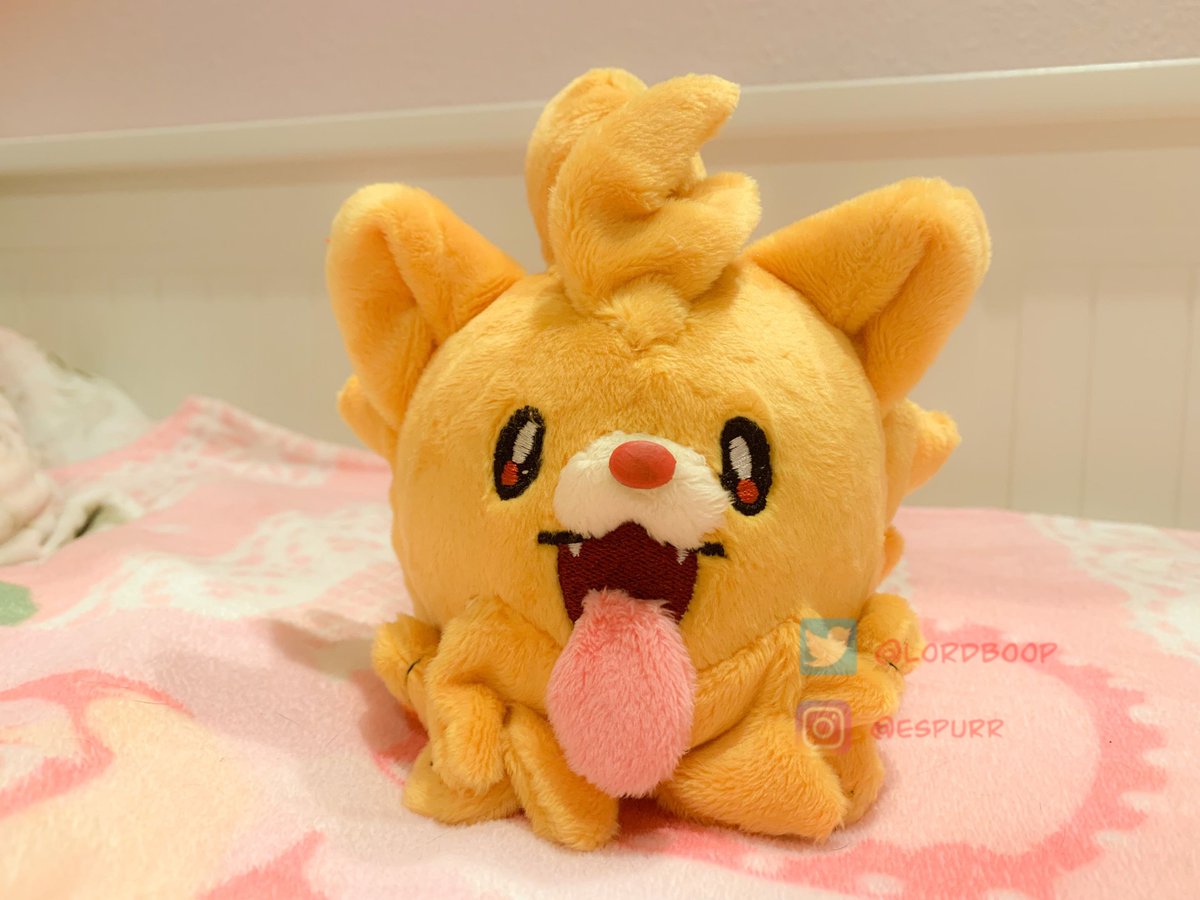 lordboop's tweet image. A very round Pombon for #PokemonDay!!!