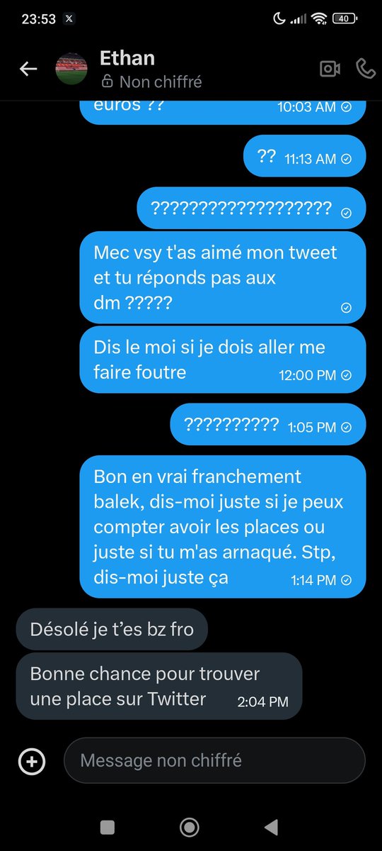 Faites pas confiance, il propose des places et une fois qu'il a le paiement il bloque 
(La conv c'était pour le match de début de saison contre l'OM)