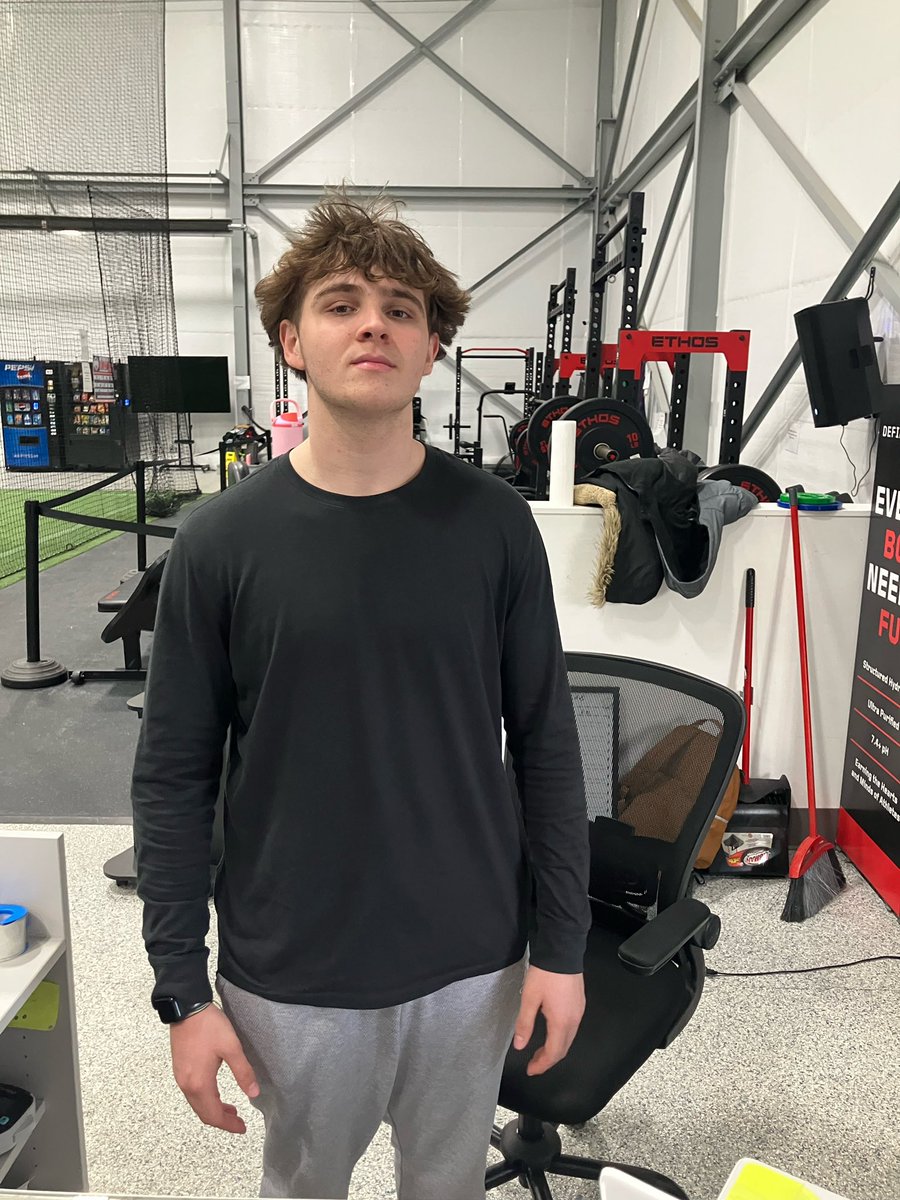tigers15010's tweet photo. Beaver Falls workout warrior of the week Dougie Dawkins 🐅🐅🐅 #tigerstrong https://t.co/QGhsTQCBuK
