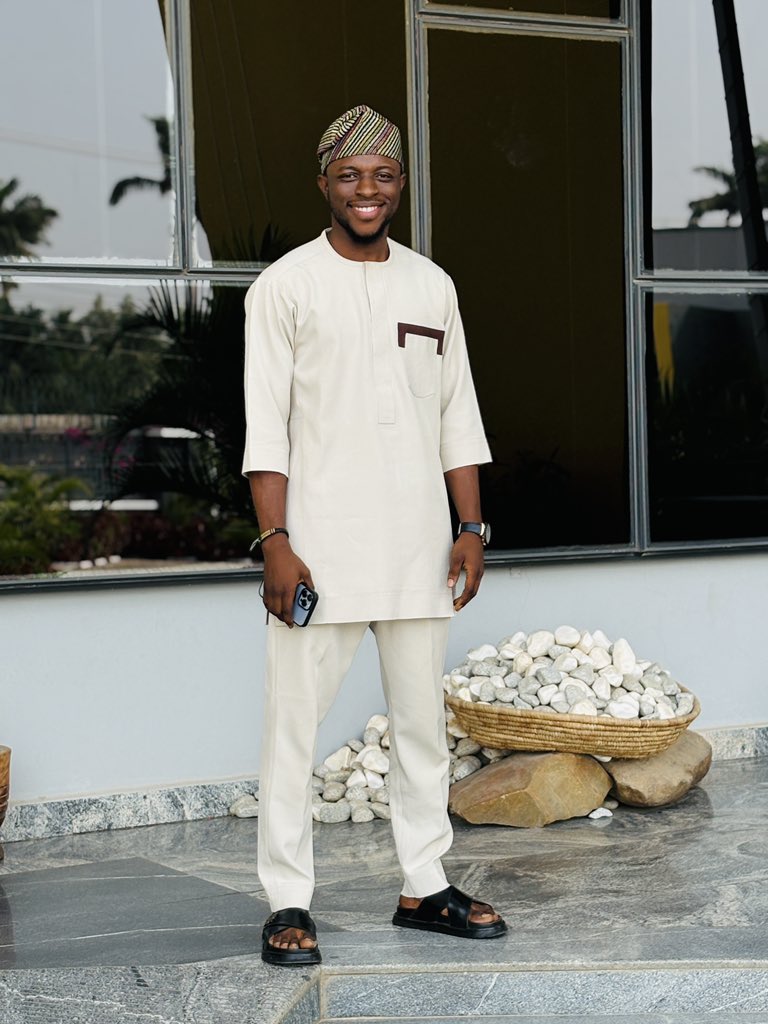 I no be just fool, But a big FOOL 😂