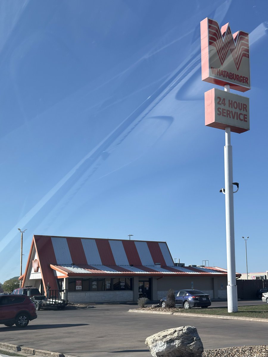 myssblondye's tweet photo. in my pilgrimage to the show i made it to a most historic location... the whataburger where a rat jumped into the fryer. #ripjerry forever in our hearts 💗🕊️ https://t.co/9aZYpCXlwI