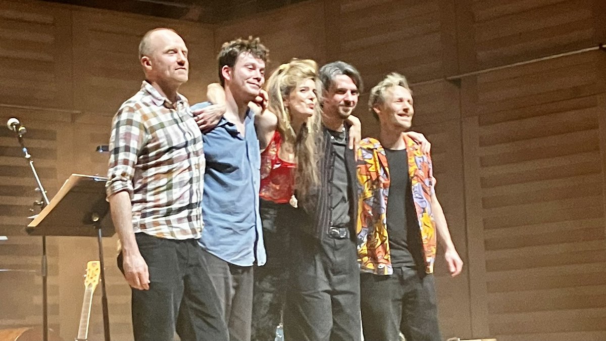 Adrian Ainsworth tweet media