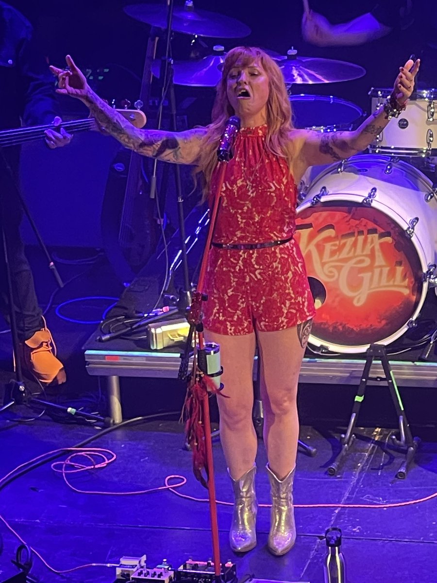 Michael Evans tweet media