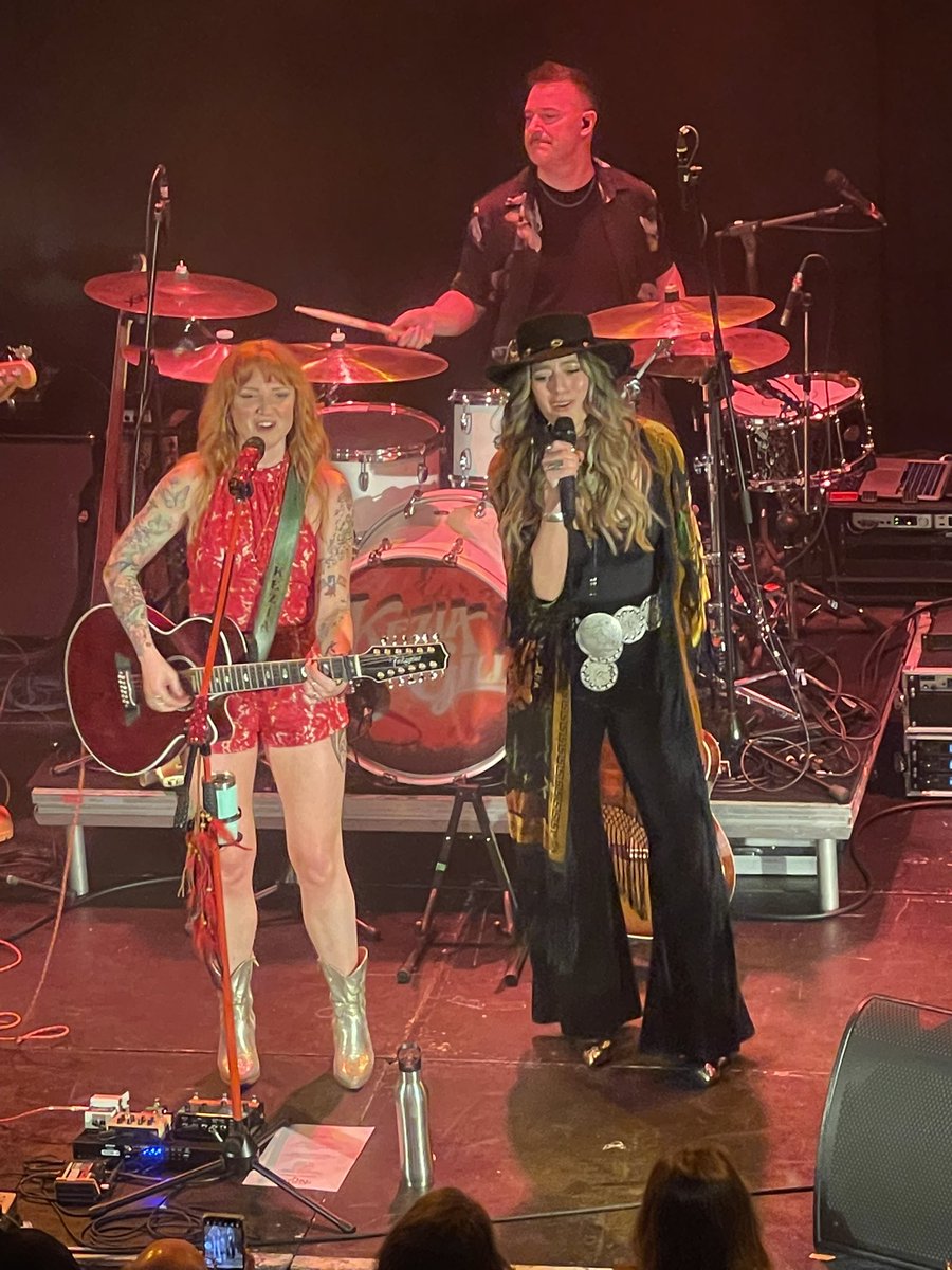 Michael Evans tweet media