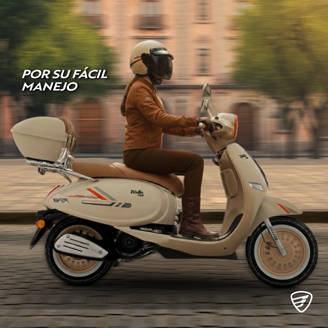Revista_Moto's tweet photo. La nueva #Vitalia150 esta diseñada para quienes buscan moverse con #EstiloRetro y reflejar su personalidad en cada ruta. 🛵 ✨️
#ElMotorDeTuVida #ITK #MoviendoLasCalles #RevistaMoto #ItalikaRM26 @ItalikaOficial https://t.co/jahgXgjnkU