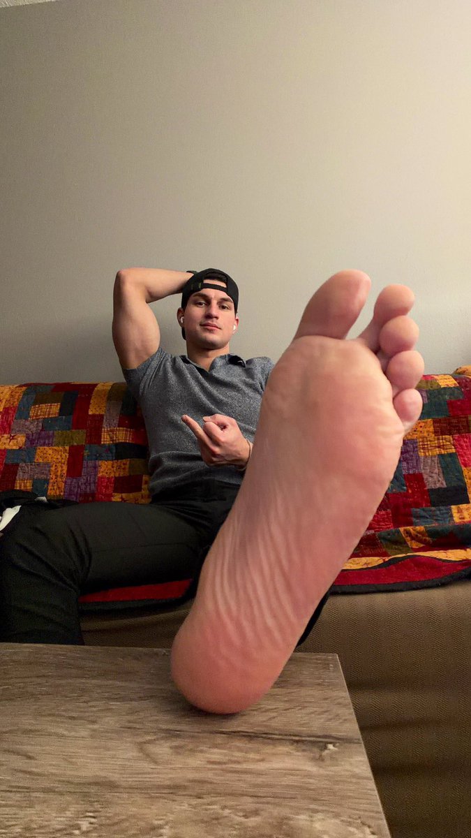 TheAlphaIvan tweet media