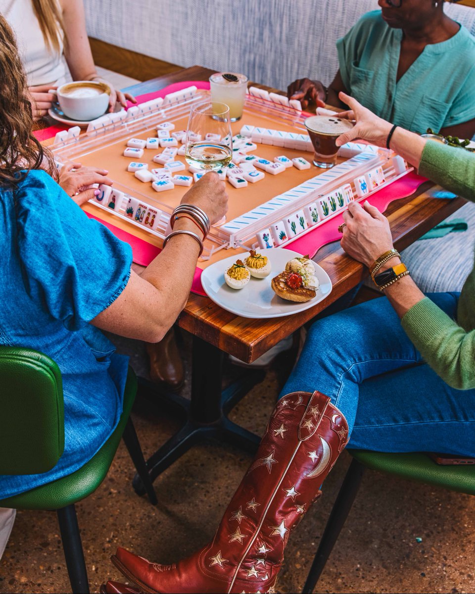 Kerbey Lane Cafe tweet media