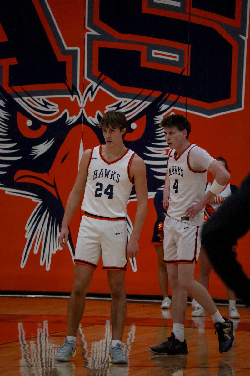 Olathe East Boys Basketball 🏀 tweet media