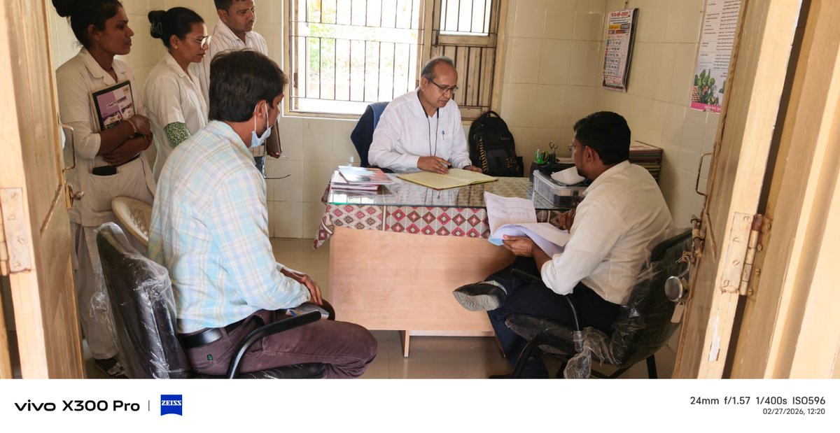 thonetrang77417's tweet photo. 🏥🇮🇳
#NETRANGTHO
#AYUSHMEDICALOFFICERNETRANGTALUKA (#TECHO+ COORDINATES)
#TBMUKTPANCHAYTVISIT
#VALIATALUKA #PHC #VILLAGE #TBPATIENTVISIT #HEALTHTEAM
#HOUSETOHOUSEVISIT https://t.co/DQMIKxJ6Lu