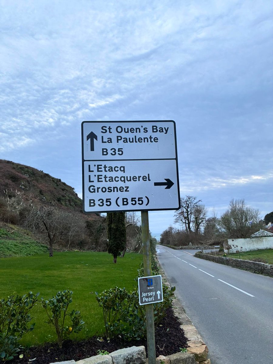 ANDY BROWN tweet media