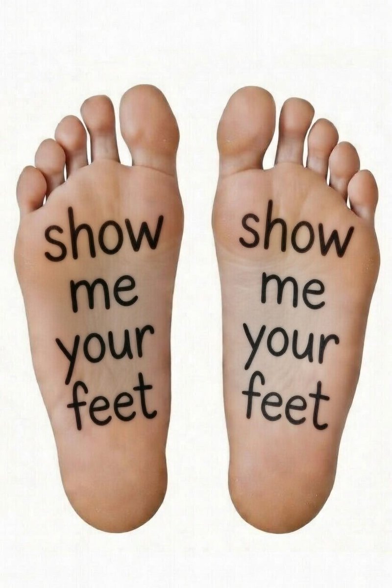 MaleFeetSoxSneax tweet media