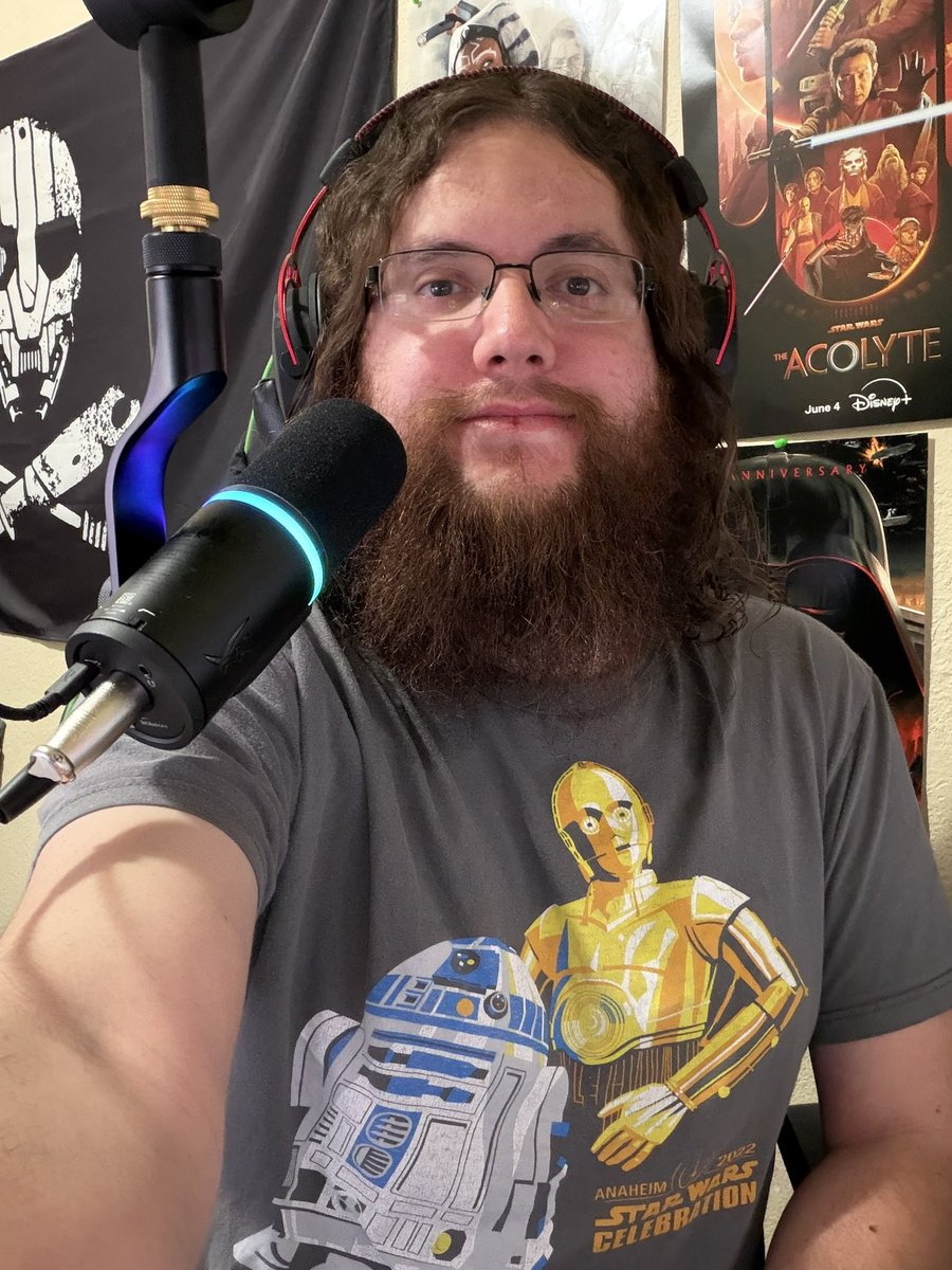 Live! New 9-1-1 Nashville/9-1-1/and Grey’s Anatomy episode Watch Party, come hang out and chat or lurk❤️ twitch.tv/StarWarsLoreGuy