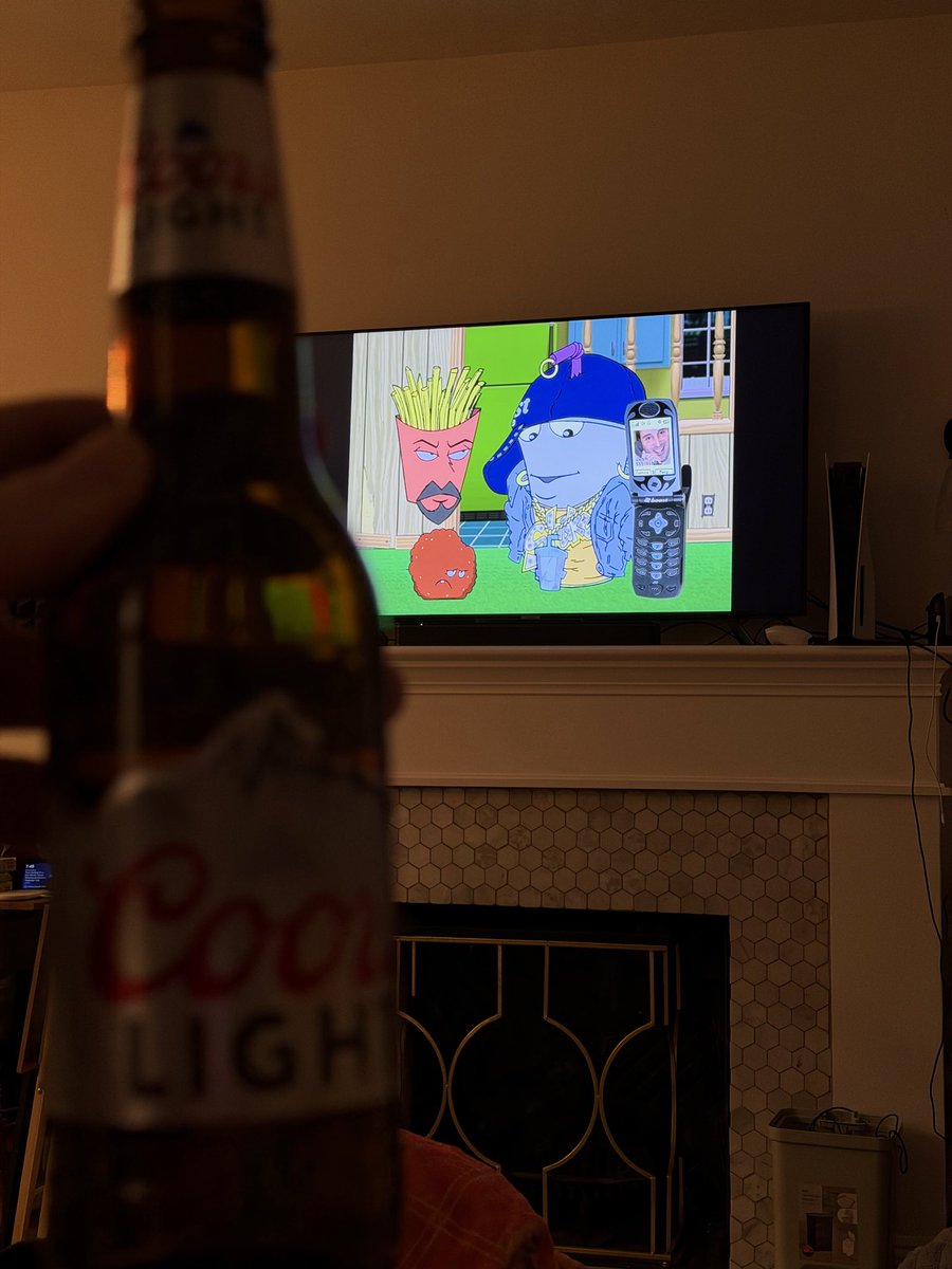 Florence 🏳️‍🌈 tweet media