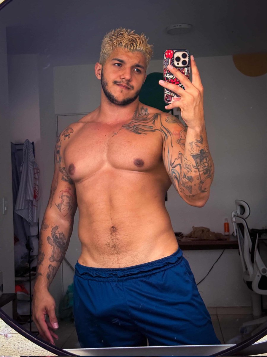 FCK 'N COM (220K) tweet media