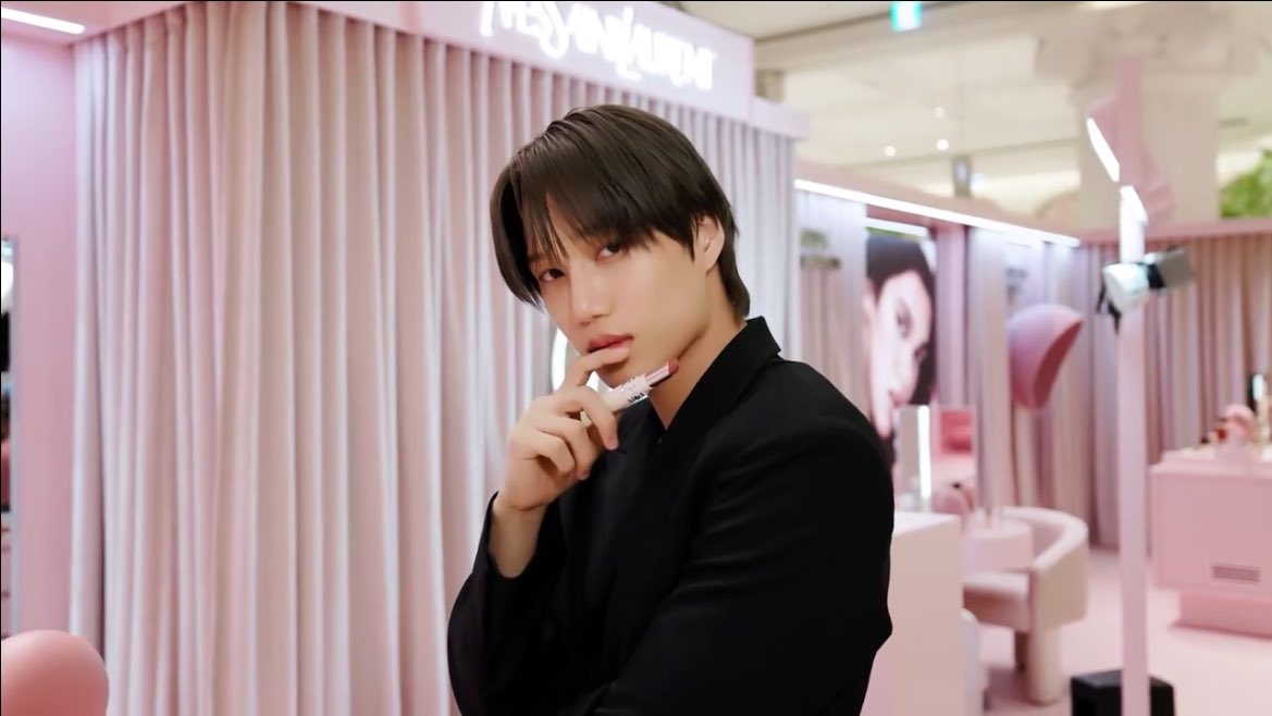 KaiS2com's tweet photo. 260228 yslbeauty kakaotalk tv

입생로랑 NEW 러브누드 립 블러셔 X KAI와의 첫 만남

🔗 https://t.co/9IIy7x2FC4

하트, 공유하기 많이 남겨주세요💛

#엑소카이 #EXO #KAI #jongin #김종인 #카이 #カイ #종인 #金钟仁 #KAIxYSLBeauty #입생로랑뷰티 #러브누드립블러셔 #yslbeauty @yslbeauty https://t.co/FQqDyxK8d7